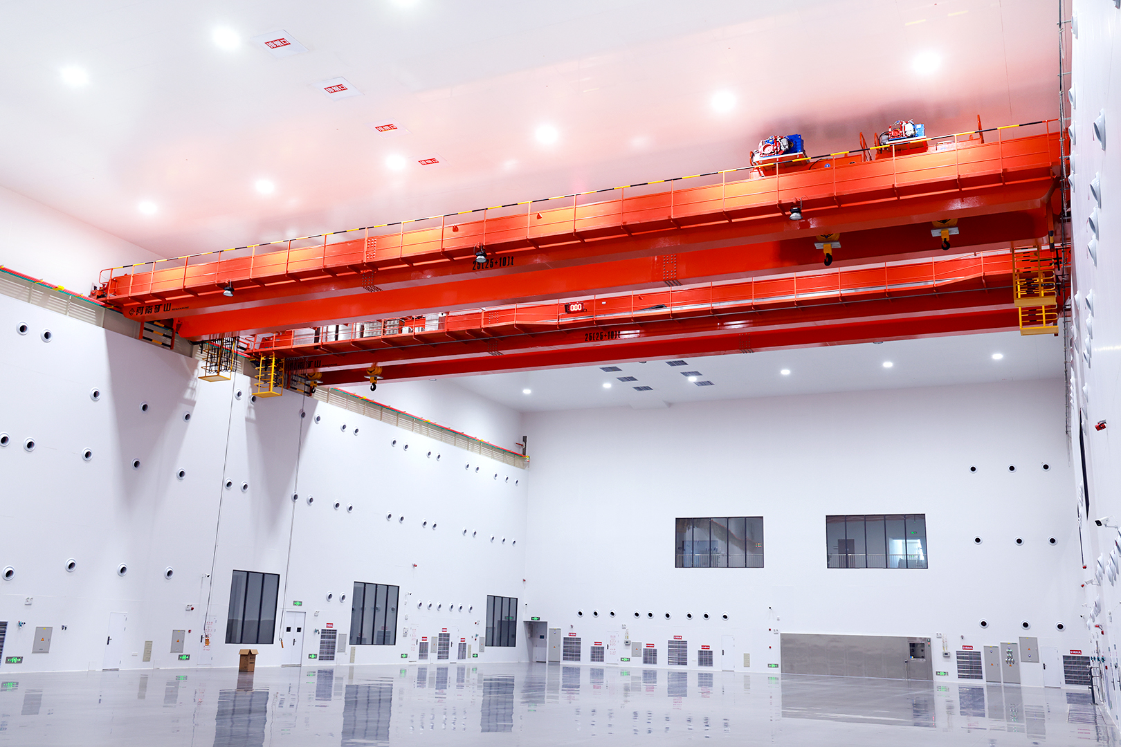 Henan Mine Crane bridge cranes spanning an aerospace equipment hall