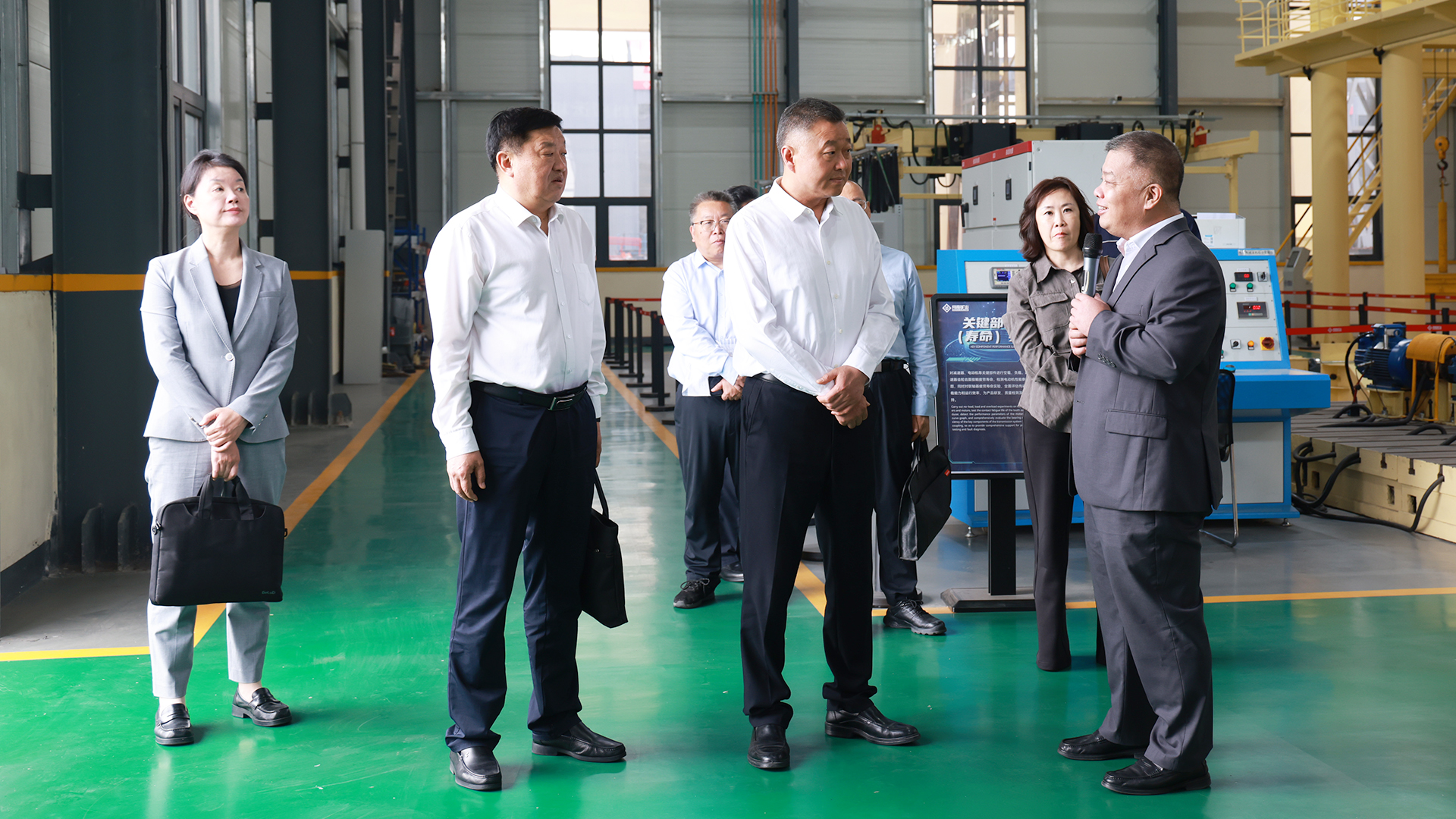 Delegation touring a Henan Mine Crane production workshop Delegation touring a Henan Mine Crane production workshop