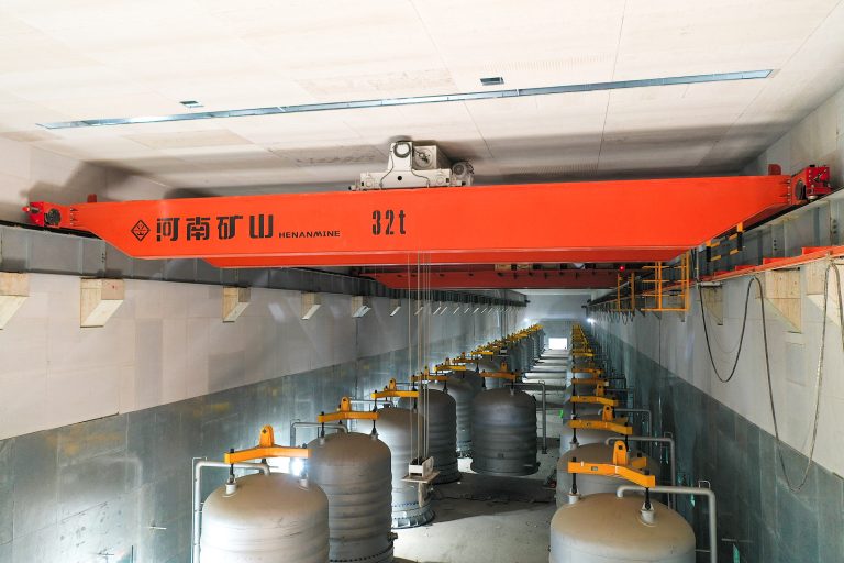 Clean Explosion-Proof Crane for Photovoltaic Polysilicon Project