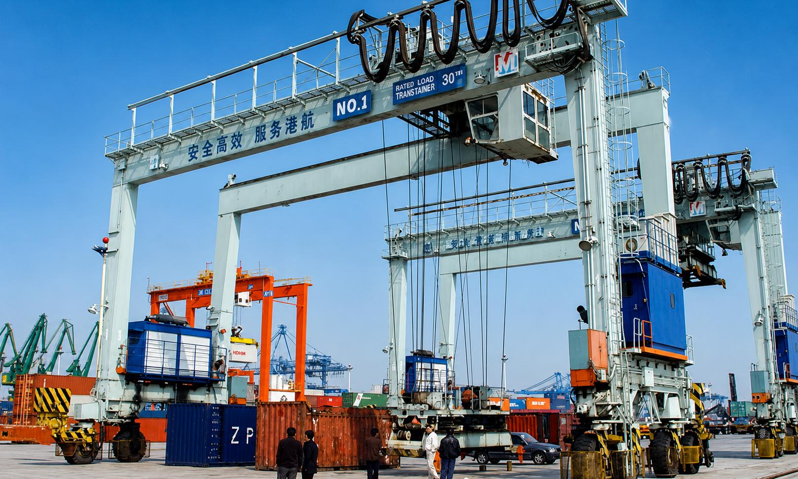 Container Handling Gantry Cranes: Spreader Bar Selection and PLC Alignment Control
