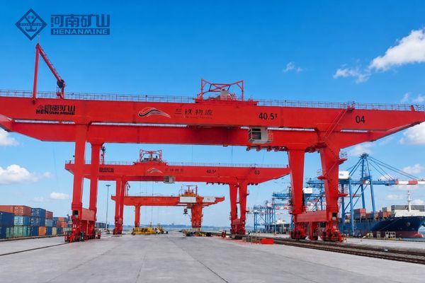 What Load Capacity is Suitable for Yacht Crane in Marina?