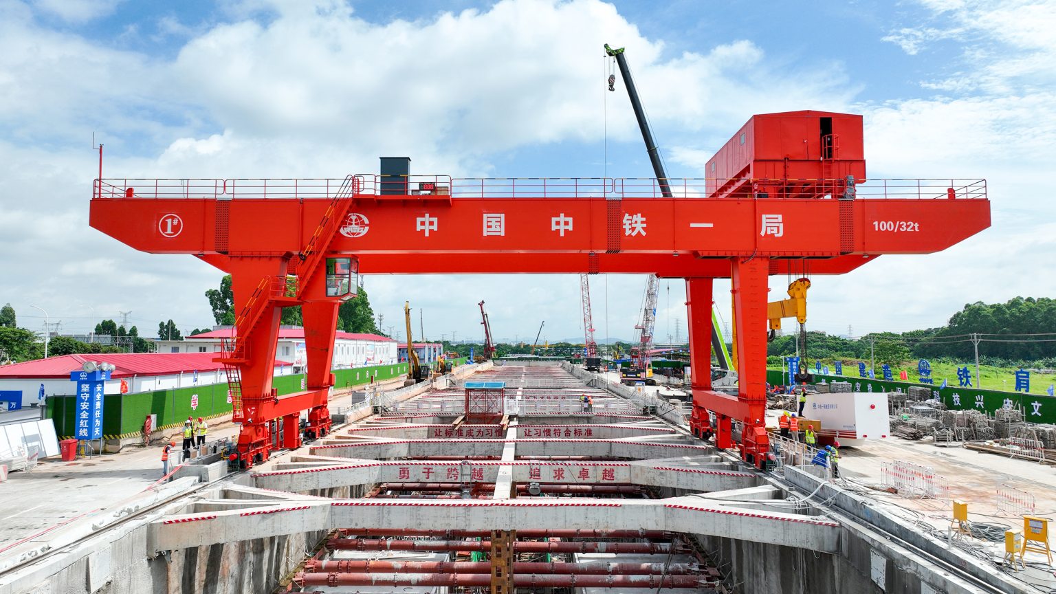 Henan Mine Crane manufactured Double-Girder Gantry Crane for Subway Construction
