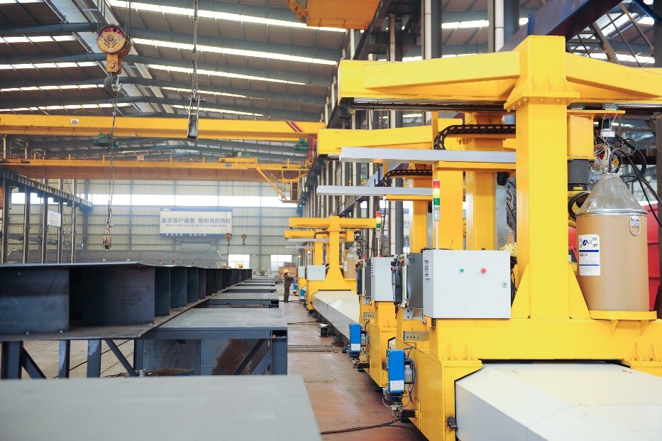 Crane girder robotic welding equipment at Henan Mine Crane