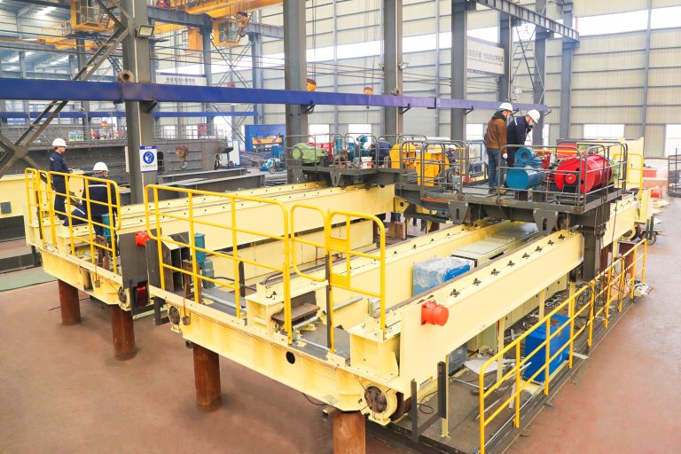 Henan Mine Crane galvanizing pot maintenance overhead crane