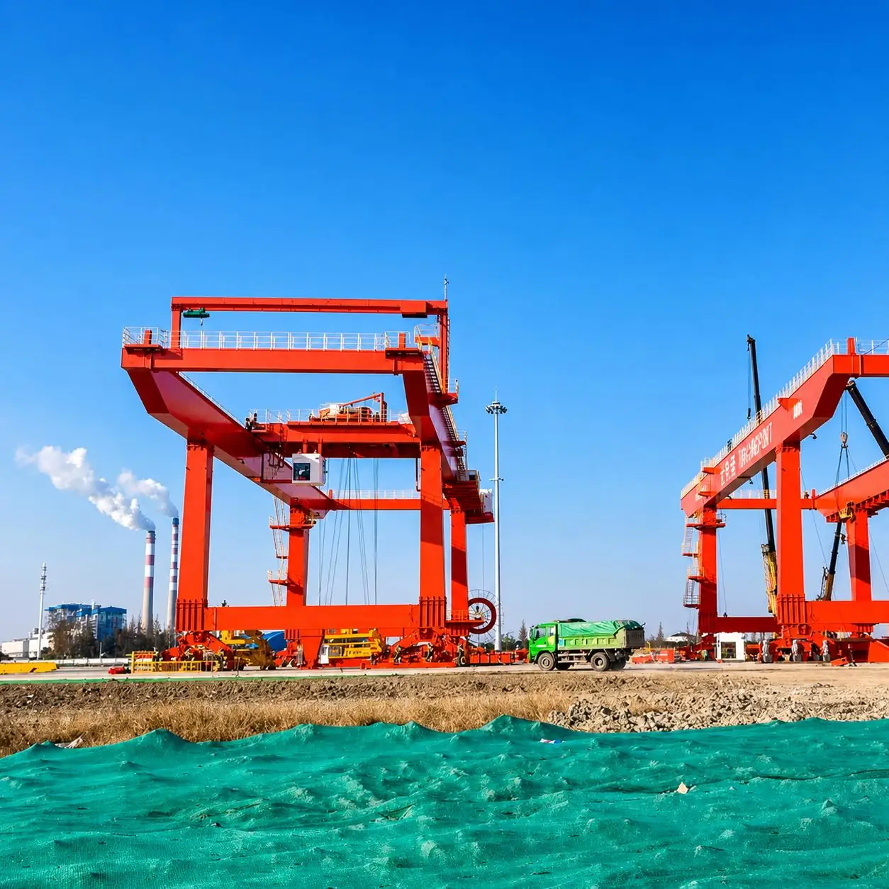 Choosing the Best Gantry Crane for Outdoor Stockyards & Material Handling