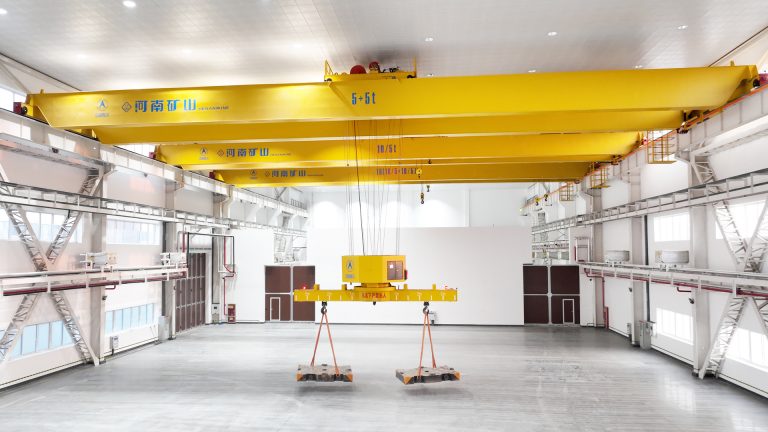 Cranes for the Aerospace Industry