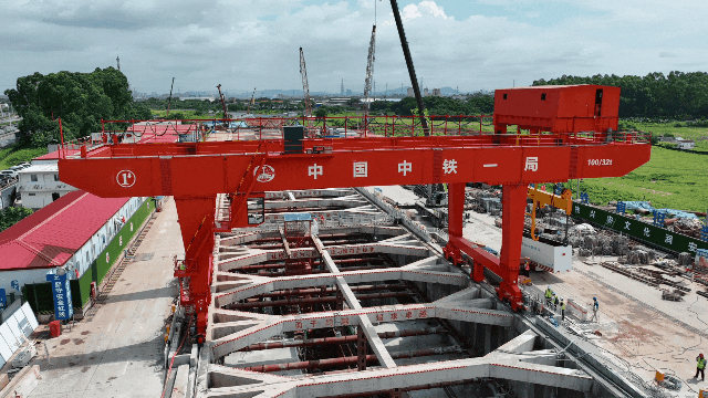Henan Mine Crane manufactures specialized cranes for subway construction