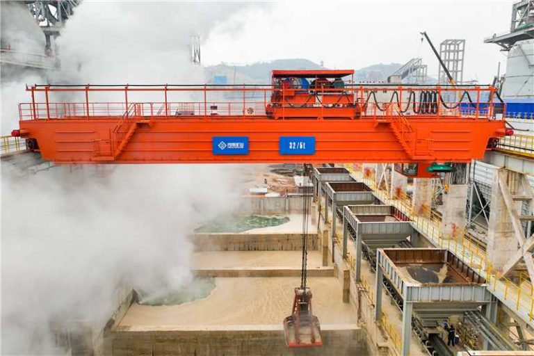 double girder grab crane installation considered in runway and maintenance planning
