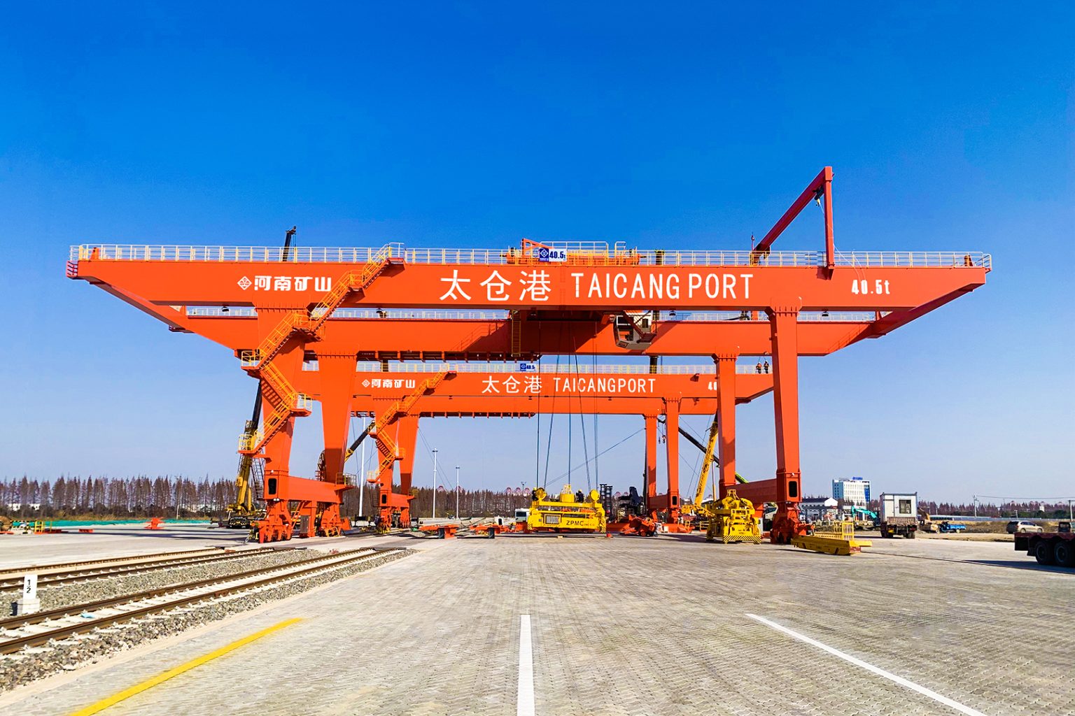 Custom Container Gantry Crane | Intelligent RMG Crane for Global Logistics Hubs