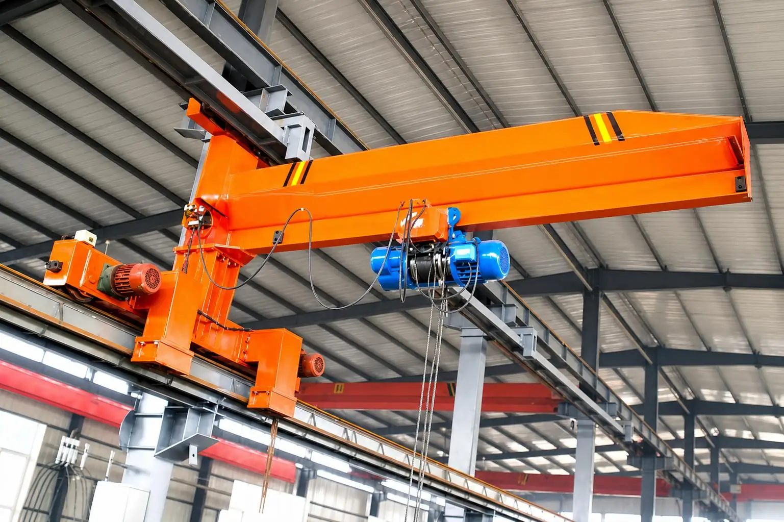 Wall-Traveling Bridge Cranes: Enhancing Workstation Efficiency Under Main Overhead Cranes