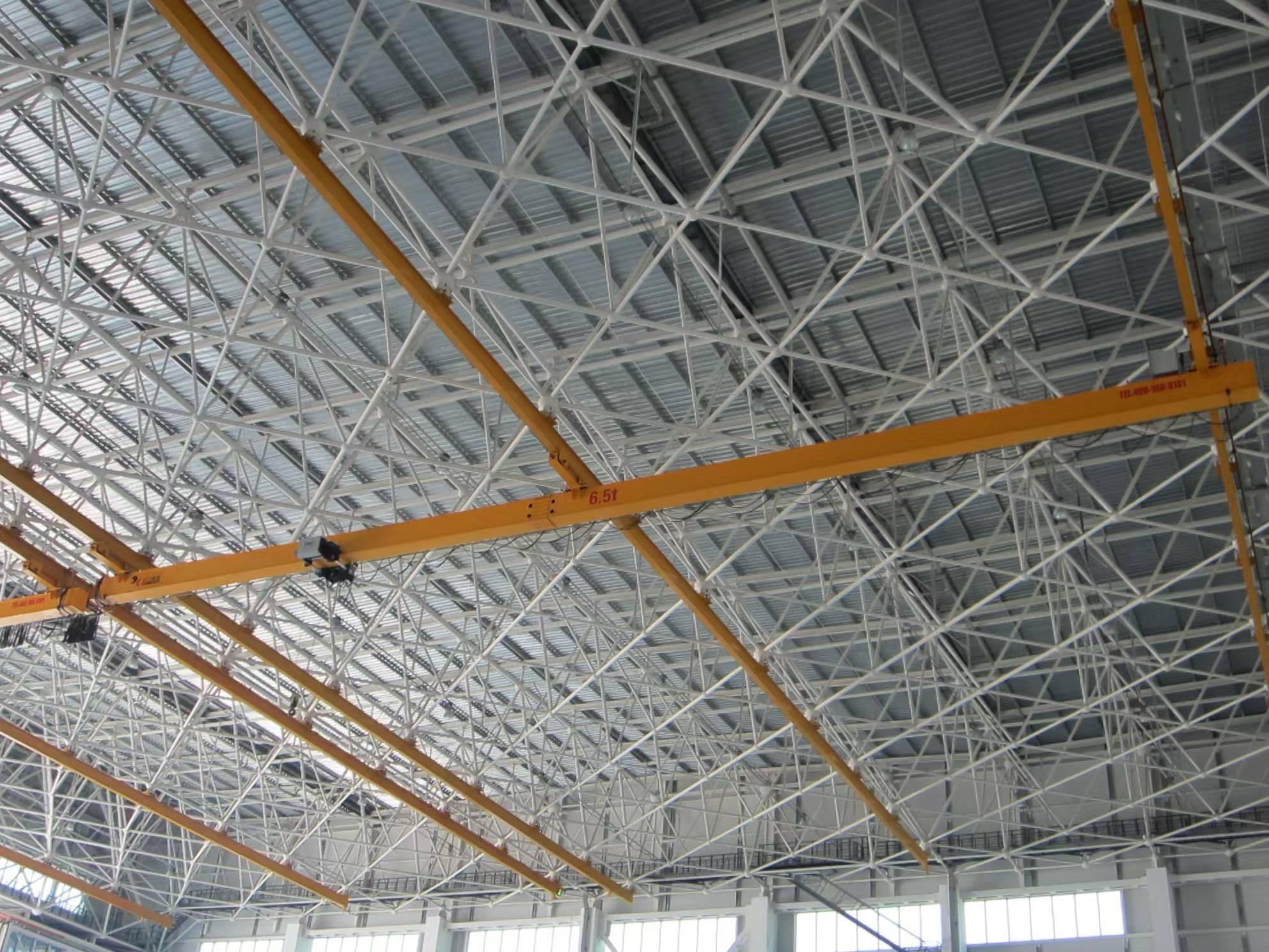 How to Choose Special Cranes for Aircraft Maintenance Workshops