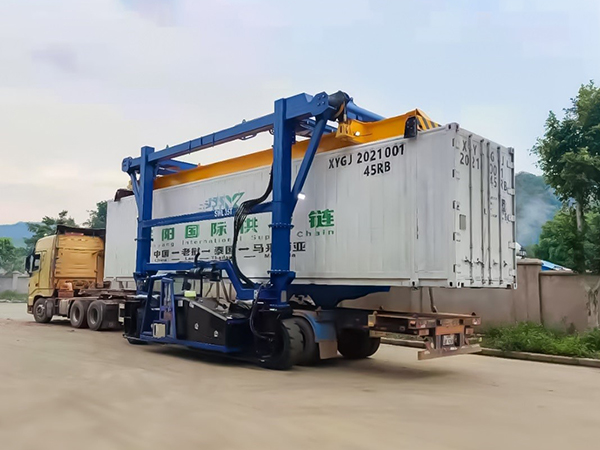 How to Improve Efficiency with Container Straddle Carrier?