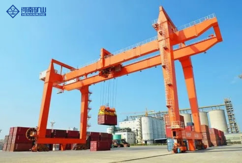 Everything You Need to Know About Gantry Cranes