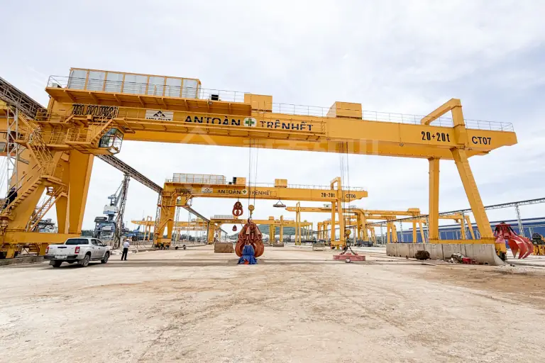 steel mill crane